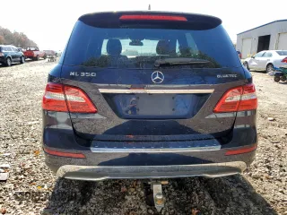 2014 Mercedes-Benz M 350 with VIN 4JGDA2EB4EA380509, listed as a Copart auction lot 85581994 with 146,794 mi miles and Salvage title. Bid and sale history available at DreamBid. Image 6.