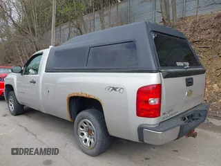 2008 Chevrolet Silverado 1500 1LT with VIN 1GCEK14078E156874, listed as a IAAI auction lot 42176346 with 194,733 mi miles and . Bid and sale history available at DreamBid. Image 3.