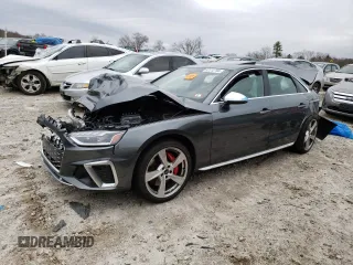 2023 Audi S4 Premium Plus z VIN WAUB4AF49PA013795, wystawiony jako Copart lot #82312794 z przebiegiem Nie podano mil oraz Szkoda całkowita • Salvage title. Historia ofert i sprzedaży dostępna na DreamBid. Obrazek 1.