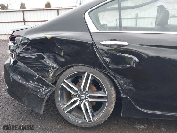 2017 Honda Accord Sedan Sport SE with VIN 1HGCR2F10HA015944, listed as a IAAI auction lot 41862427 with 131,947 mi miles. Bid and sale history available at carsss.com. Image 6.
