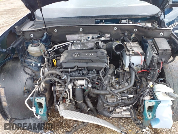 2021 Volkswagen Atlas SE with VIN 1V2LC2CA2MC228525, listed as a IAAI auction lot 42127917 with 74,707 mi miles and . Bid and sale history available at DreamBid. Image 10.