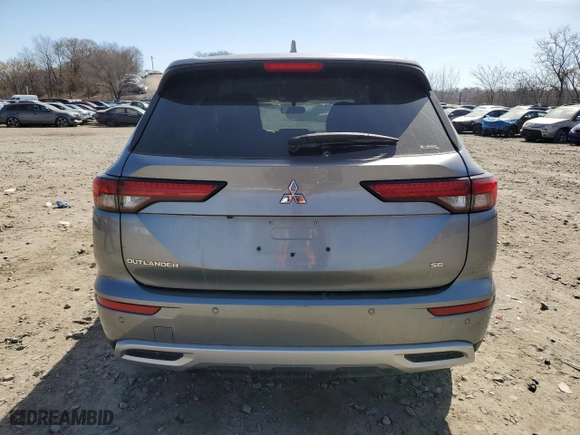 2024 Mitsubishi Outlander SE with VIN JA4J4VA80RZ027597, listed as a Copart auction lot 49689285 with 33,858 mi miles and Clean Title. Bid and sale history available at carsss.com. Image 6.