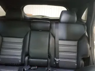 2016 Kia Sorento SXL z VIN 5XYPKDA10GG010538, wystawiony jako Copart lot #52142825 z przebiegiem 82 466 mil mil oraz Czysty tytuł • Clean title. Historia ofert i sprzedaży dostępna na DreamBid. Obrazek 10.