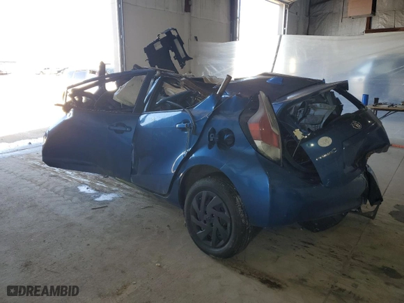 2015 Toyota Prius c One with VIN JTDKDTB3XF1581189, listed as a Copart auction lot 49873955 with 0 mi miles and Non Repairable. Bid and sale history available at carsss.com. Image 2.