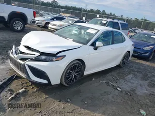 2022 Toyota Camry SE with VIN 4T1G11AK6NU713742, listed as a IAAI auction lot 41607534 with 64,181 mi miles. Bid and sale history available at carsss.com. Image 17.