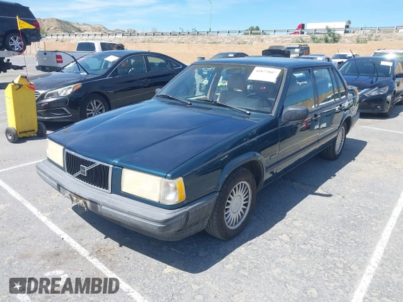 1995 Volvo 900 with VIN YV1JS8313S1197383, listed as a IAAI auction lot 41877807 with 140,298 mi miles and . Bid and sale history available at DreamBid. Image 2.