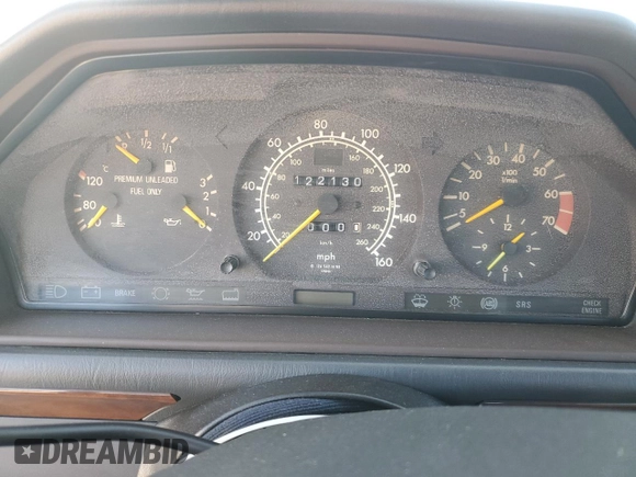 1994 Mercedes-Benz 400 E z VIN WDBEA34E8RC032408, wystawiony jako Copart lot #43827975 z przebiegiem 122 130 mil mil oraz Czysty tytuł • Clean title. Historia ofert i sprzedaży dostępna na DreamBid. Obrazek 9.