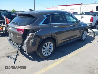 2019 Infiniti QX50 Essential с VIN 3PCAJ5M3XKF107256, выставлен на аукционе IAAI как лот 42184053 с пробегом 103 207 миль миль и . История ставок и продаж доступна на DreamBid. Изображение 4.