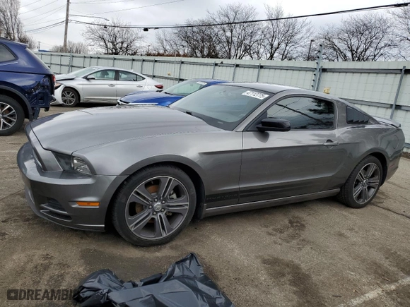 2014 Ford Mustang V6 with VIN 1ZVBP8AM4E5331434, listed as a Copart auction lot 47112775 with NaN miles and Salvage Title. Bid and sale history available at carsss.com. Image 1.