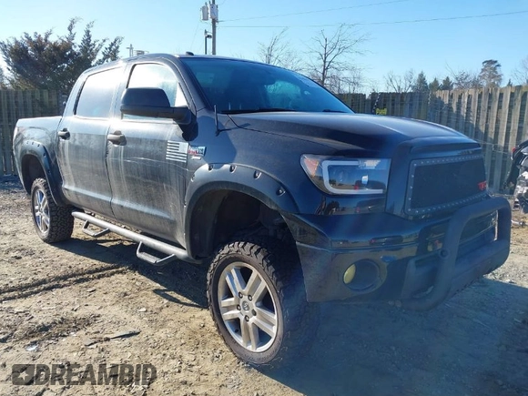 2013 Toyota Tundra с VIN 5TFDY5F15DX306843, выставлен на аукционе IAAI как лот 41586329 с пробегом 75 949 миль миль и . История ставок и продаж доступна на DreamBid. Изображение 1.