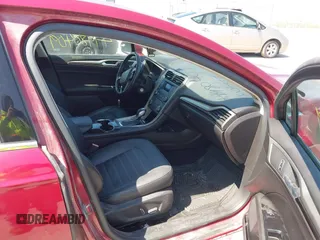 2016 Ford Fusion SE with VIN 3FA6P0T94GR176730, listed as a IAAI auction lot 41980409 with 164,904 mi miles. Bid and sale history available at carsss.com. Image 5.