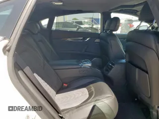 2019 Maserati Quattroporte S GranLusso z VIN ZAM56YPL0K1322908, wystawiony jako Copart lot #56584955 z przebiegiem 35 842 mil mil oraz Szkoda całkowita • Salvage title. Historia ofert i sprzedaży dostępna na DreamBid. Obrazek 10.