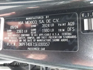 2025 Kia K4 LXS with VIN 3KPFT4DE1SE030357, listed as a IAAI auction lot 41463842 with 1,085 mi miles. Bid and sale history available at carsss.com. Image 9.