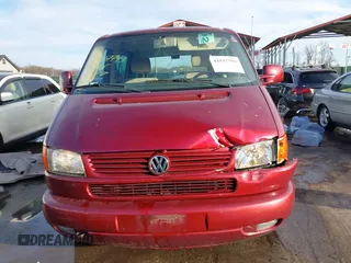 2003 Volkswagen EuroVan с VIN WV2KB47083H013778, выставлен на аукционе IAAI как лот 41537793 с пробегом 127 315 миль миль и . История ставок и продаж доступна на DreamBid. Изображение 13.