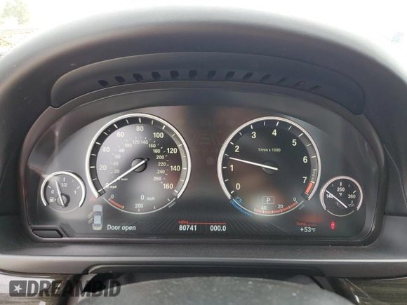 2015 BMW 5 Series 550i z VIN WBAKN9C55FD682331, wystawiony jako Copart lot #47356725 z przebiegiem 80 741 mil mil oraz Szkoda całkowita • Salvage title. Historia ofert i sprzedaży dostępna na DreamBid. Obrazek 9.
