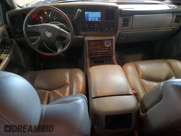 2006 Cadillac Escalade EXT z VIN 3GYEK62N46G206027, wystawiony jako Copart lot #85702774 z przebiegiem 151 721 mil mil oraz Czysty tytuł • Clean title. Historia ofert i sprzedaży dostępna na DreamBid. Obrazek 8.