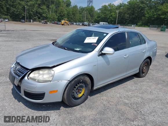 2007 Volkswagen Jetta Wolfsburg Edition with VIN 3VWEF71K37M190751, listed as a IAAI auction lot 42817092 with Not provided miles and . Bid and sale history available at DreamBid. Image 2.