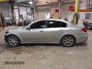 2013 Hyundai Genesis 3.8L with VIN KMHGC4DD5DU250581, listed as a IAAI auction lot 41531115 with 1 mi miles. Bid and sale history available at carsss.com. Image 15.