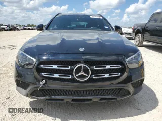 2023 Mercedes-Benz E-Class E 450 with VIN W1KZH6AB7PB167270, listed as a Copart auction lot 72345164 with 2,295 mi miles and Salvage Title. Bid and sale history available at carsss.com. Image 5.