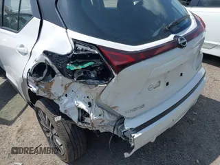 2023 Nissan Kicks SV with VIN 3N1CP5CV5PL548184, listed as a IAAI auction lot 42052583 with 43,214 mi miles and . Bid and sale history available at DreamBid. Image 6.