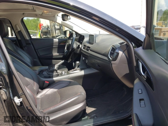 2016 Mazda 3 S Grand Touring z VIN JM1BM1N37G1287136, wystawiony jako IAAI lot #42171368 z przebiegiem 155 685 mil mil oraz . Historia ofert i sprzedaży dostępna na DreamBid. Obrazek 5.