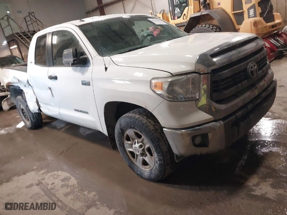 2014 Toyota Tundra 4WD Truck SR with VIN 5TFUY5F11EX393870, listed as a IAAI auction lot 41414461 with 120,837 mi miles. Bid and sale history available at carsss.com. Image 1.
