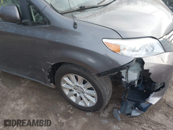 2014 Toyota Sienna Ltd with VIN 5TDDK3DC4ES087696, listed as a IAAI auction lot 41810314 with 191,852 mi miles. Bid and sale history available at carsss.com. Image 17.