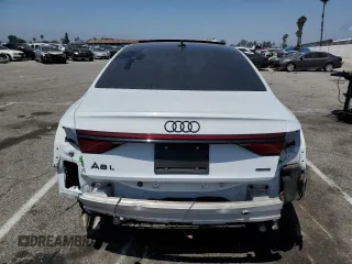 2021 Audi A8 with VIN WAU8DAF85MN018820, listed as a Copart auction lot 58638003 with 18,069 mi miles. Bid and sale history available at carsss.com. Image 6.