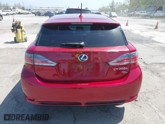 2011 Lexus CT 200h z VIN JTHKD5BH6B2021857, wystawiony jako IAAI lot #42047488 z przebiegiem 99 887 mil mil oraz . Historia ofert i sprzedaży dostępna na DreamBid. Obrazek 17.