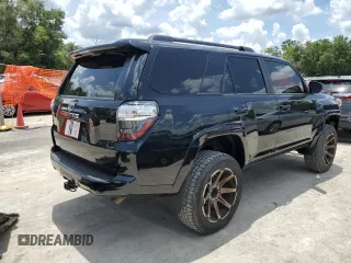 2021 Toyota 4Runner SR5 with VIN JTEMU5JR0M5851073, listed as a Copart auction lot 60277765 with 119,902 mi miles and Salvage title. Bid and sale history available at DreamBid. Image 3.