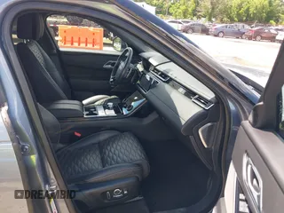 2020 Land Rover Range Rover Velar z VIN SALYU2EE1LA258140, wystawiony jako IAAI lot #42326439 z przebiegiem 61 827 mil mil oraz . Historia ofert i sprzedaży dostępna na DreamBid. Obrazek 5.