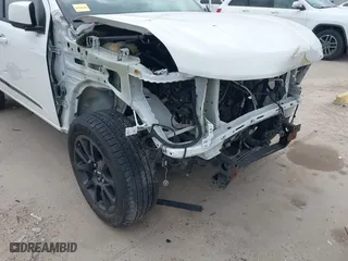 2019 Chevrolet Colorado 2WD LT with VIN 1GCGSCEN8K1266572, listed as a IAAI auction lot 42023232 with 82,394 mi miles. Bid and sale history available at carsss.com. Image 6.