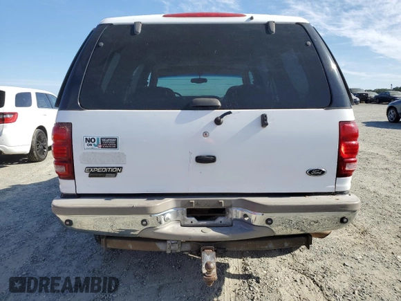 2001 Ford Expedition Eddie Bauer with VIN 1FMFU18L31LA05157, listed as a Copart auction lot 58093335 with 233,649 mi miles and Clean title. Bid and sale history available at DreamBid. Image 6.