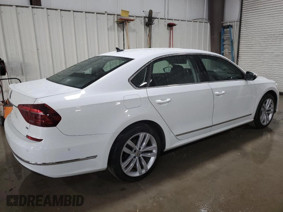 2018 Volkswagen Passat SEL Premium z VIN 1VWCA7A33JC017304, wystawiony jako Copart lot #86557824 z przebiegiem 74 001 mil mil oraz Szkoda całkowita • Salvage title. Historia ofert i sprzedaży dostępna na DreamBid. Obrazek 3.