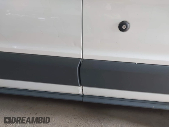 2018 Ford Transit with VIN 1FTYR2YM9JKA09684, listed as a IAAI auction lot 41713012 with 130,310 mi miles and . Bid and sale history available at DreamBid. Image 6.