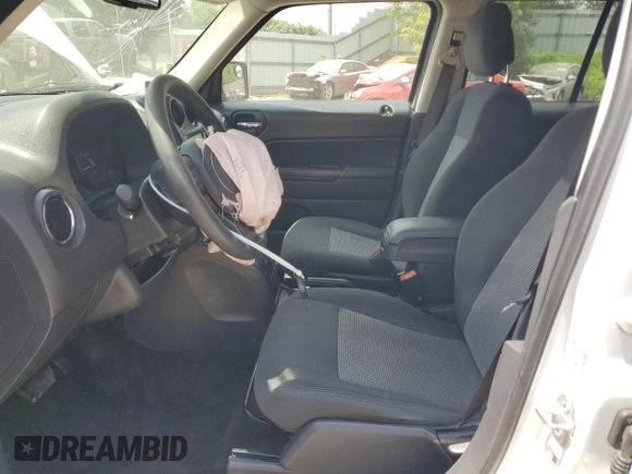 2016 Jeep Patriot Sport with VIN 1C4NJPBA6GD670169, listed as a Copart auction lot 62357535 with 105,026 mi miles and Clean title. Bid and sale history available at DreamBid. Image 7.