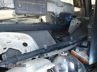 2002 Ford Explorer XLT with VIN 1FMZU63E62ZA99536, listed as a IAAI auction lot 41874515 with Not Provided miles and . Bid and sale history available at DreamBid. Image 16.