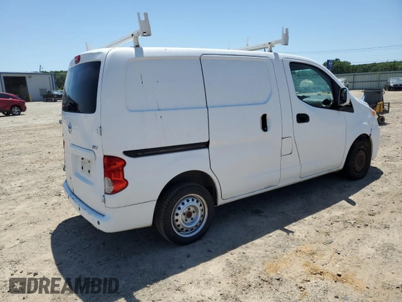2017 Nissan NV200 S z VIN 3N6CM0KN3HK700106, wystawiony jako Copart lot #57971955 z przebiegiem 183 147 mil mil oraz Czysty tytuł • Clean title. Historia ofert i sprzedaży dostępna na DreamBid. Obrazek 3.