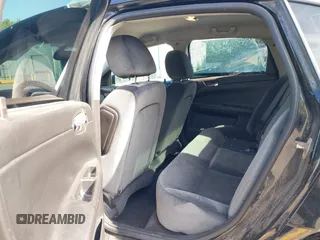 2015 Chevrolet Impala LT с VIN 2G1WB5E38F1152036, выставлен на аукционе IAAI как лот 42379778 с пробегом 95 028 миль миль и . История ставок и продаж доступна на DreamBid. Изображение 8.