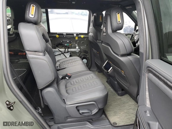 2022 Rivian R1S Launch Edition with VIN 7PDSGABL7NN001893, listed as a Copart auction lot 58809684 with 19,067 mi miles and Salvage Title. Bid and sale history available at carsss.com. Image 11.
