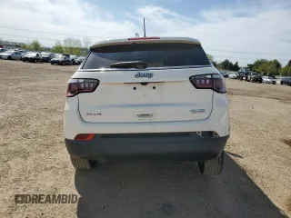 2019 Jeep Compass Latitude z VIN 3C4NJDBB4KT704264, wystawiony jako Copart lot #56062825 z przebiegiem 59 078 mil mil oraz Szkoda całkowita • Salvage title. Historia ofert i sprzedaży dostępna na DreamBid. Obrazek 6.