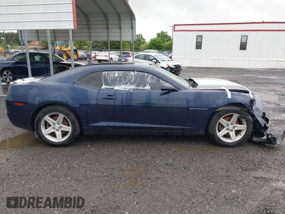 2012 Chevrolet Camaro 1LT z VIN 2G1FB1E37C9164846, wystawiony jako IAAI lot #41627778 z przebiegiem 105 108 mil mil oraz . Historia ofert i sprzedaży dostępna na DreamBid. Obrazek 13.