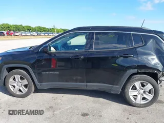 2022 Jeep Compass Latitude with VIN 3C4NJCBB6NT229344, listed as a IAAI auction lot 41686958 with 40,696 mi miles and . Bid and sale history available at carsss.com. Image 15.