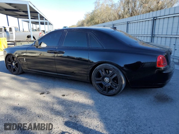 2015 Rolls-Royce Ghost z VIN SCA664S57FUX53185, wystawiony jako Copart lot #87426574 z przebiegiem 49 214 mil mil oraz Szkoda całkowita • Salvage title. Historia ofert i sprzedaży dostępna na DreamBid. Obrazek 2.