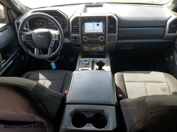 2019 Ford Expedition XLT z VIN 1FMJU1HT3KEA75175, wystawiony jako Copart lot #51834585 z przebiegiem 159 048 mil mil oraz Szkoda całkowita • Salvage title. Historia ofert i sprzedaży dostępna na DreamBid. Obrazek 8.