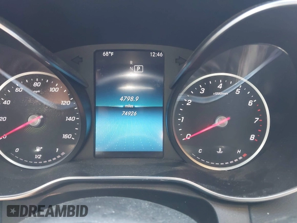 2019 Mercedes-Benz C 300 z VIN 55SWF8EB3KU297396, wystawiony jako IAAI lot #42064934 z przebiegiem 74 926 mil mil oraz . Historia ofert i sprzedaży dostępna na DreamBid. Obrazek 7.