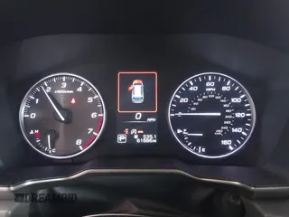 2021 Subaru Outback Onyx XT with VIN 4S4BTGLD6M3190720, listed as a IAAI auction lot 42549748 with 61,686 mi miles and . Bid and sale history available at DreamBid. Image 7.