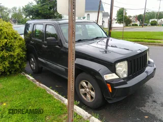 2012 Jeep Liberty Sport Latitude z VIN 1C4PJMAK2CW154844, wystawiony jako IAAI lot #42389033 z przebiegiem 111 208 mil mil oraz . Historia ofert i sprzedaży dostępna na DreamBid. Obrazek 1.