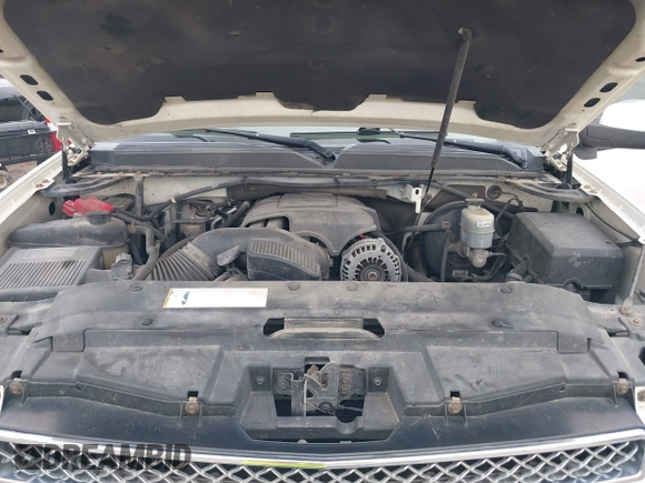 2010 Chevrolet Suburban LTZ with VIN 1GNUCKE03AR248244, listed as a IAAI auction lot 41677238 with 184,698 mi miles. Bid and sale history available at carsss.com. Image 10.