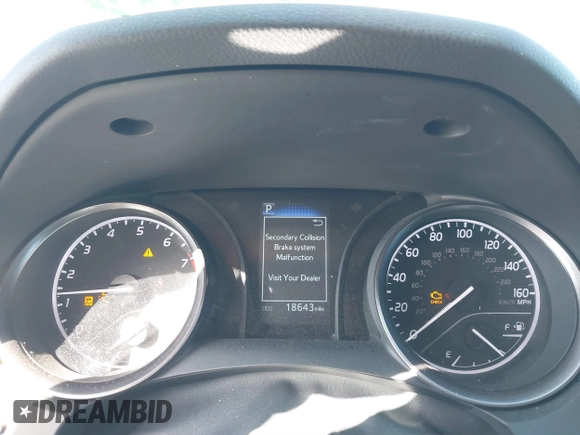 2023 Toyota Camry SE z VIN 4T1G11AK9PU805365, wystawiony jako IAAI lot #40647197 z przebiegiem 18 643 mil mil oraz . Historia ofert i sprzedaży dostępna na DreamBid. Obrazek 7.